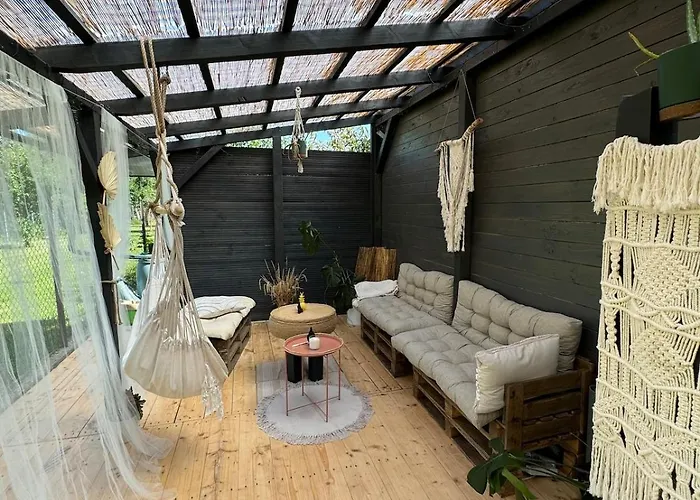 Tiny House V Balijskem Stylu V Srdci Slovacka