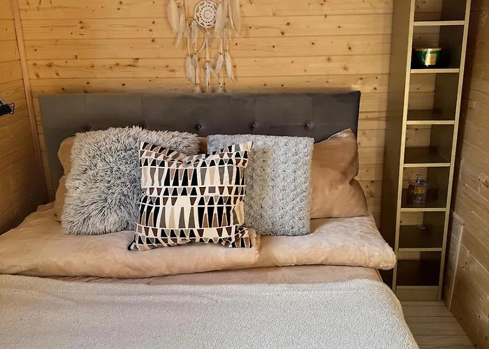 Tiny House V Balijskem Stylu V Srdci Slovacka Semesterbostad Uhersky Ostroh