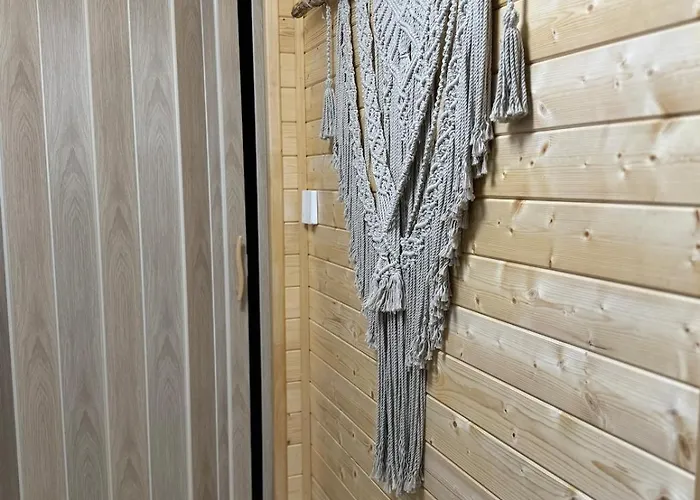 Tiny House V Balijskem Stylu V Srdci Slovacka Uhersky Ostroh