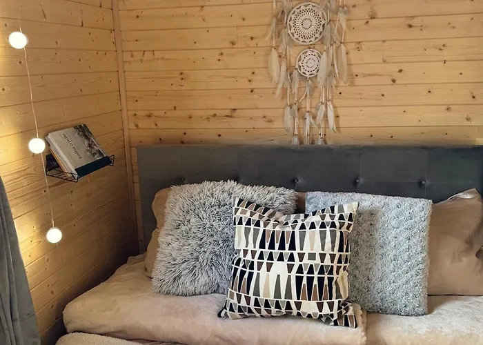 Tiny House V Balijskem Stylu V Srdci Slovacka Uhersky Ostroh